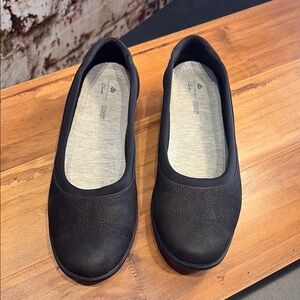 Women's Black Slip-On Shoes